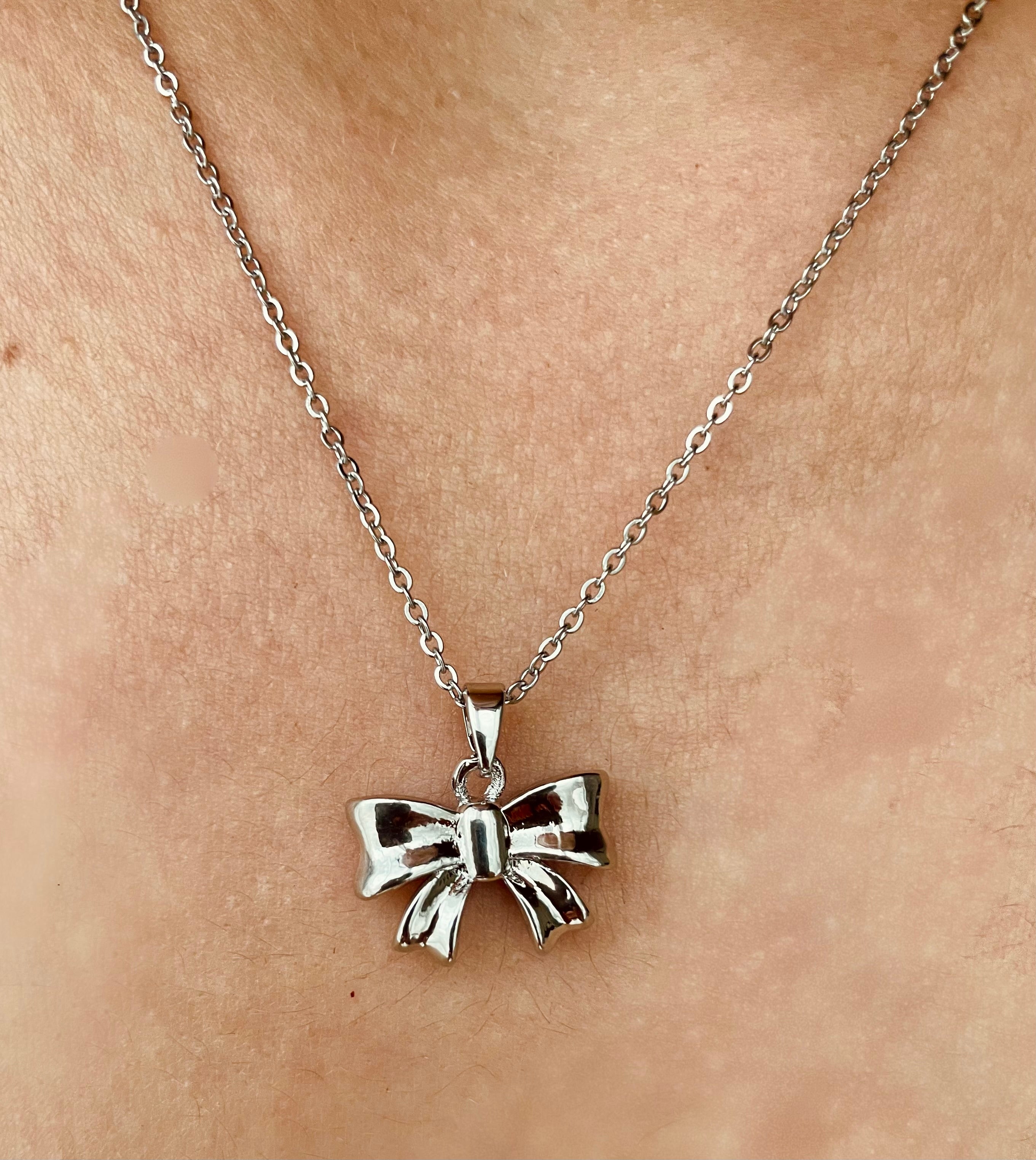 Collana FIOCCHETTO